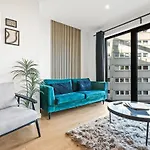 New St Penthouse Luxury - Parking - Contractors