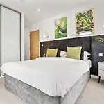 New St Penthouse Luxury - Parking - Contractors