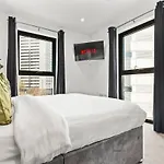 New St Penthouse Luxury - Parking - Contractors